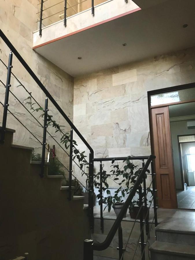 Najaryan's Family House Hotel Vagharshapat Bagian luar foto