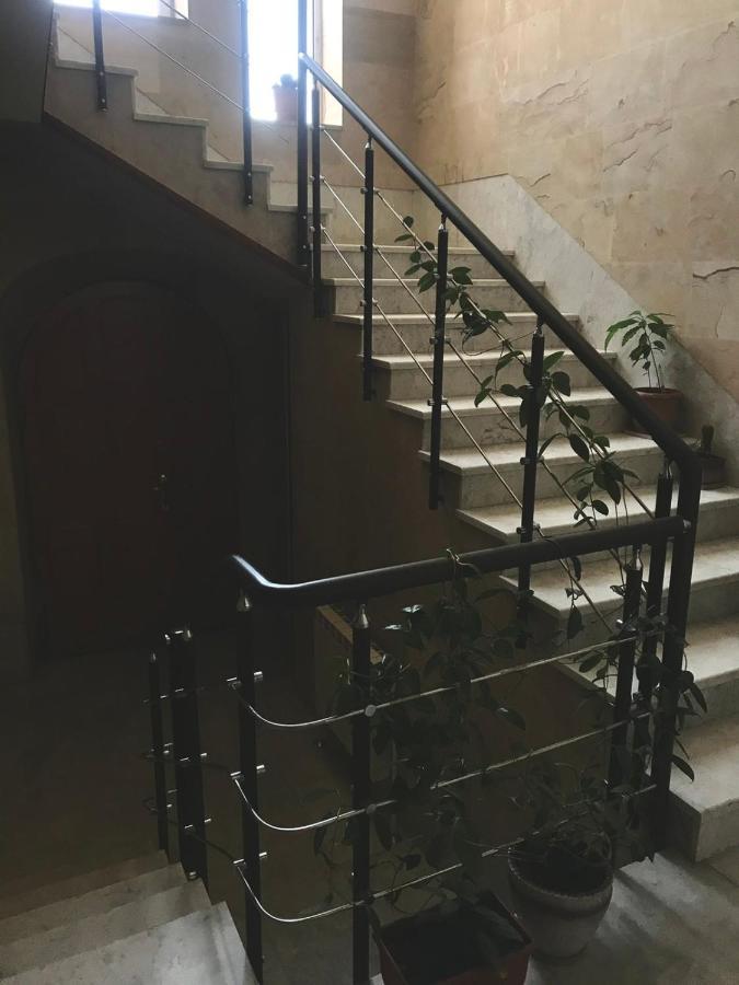 Najaryan's Family House Hotel Vagharshapat Bagian luar foto